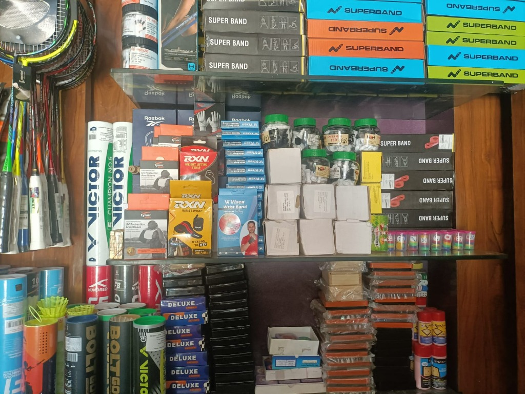 Victor Rackets & Superbands Wall